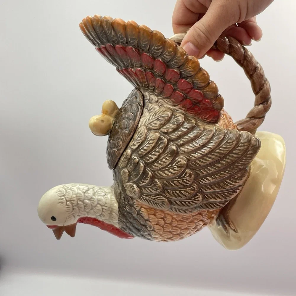 Zrike Thanksgiving Turkey Gravy‎ Pitcher With Acorns Harvest Turkey By Lisa Levy